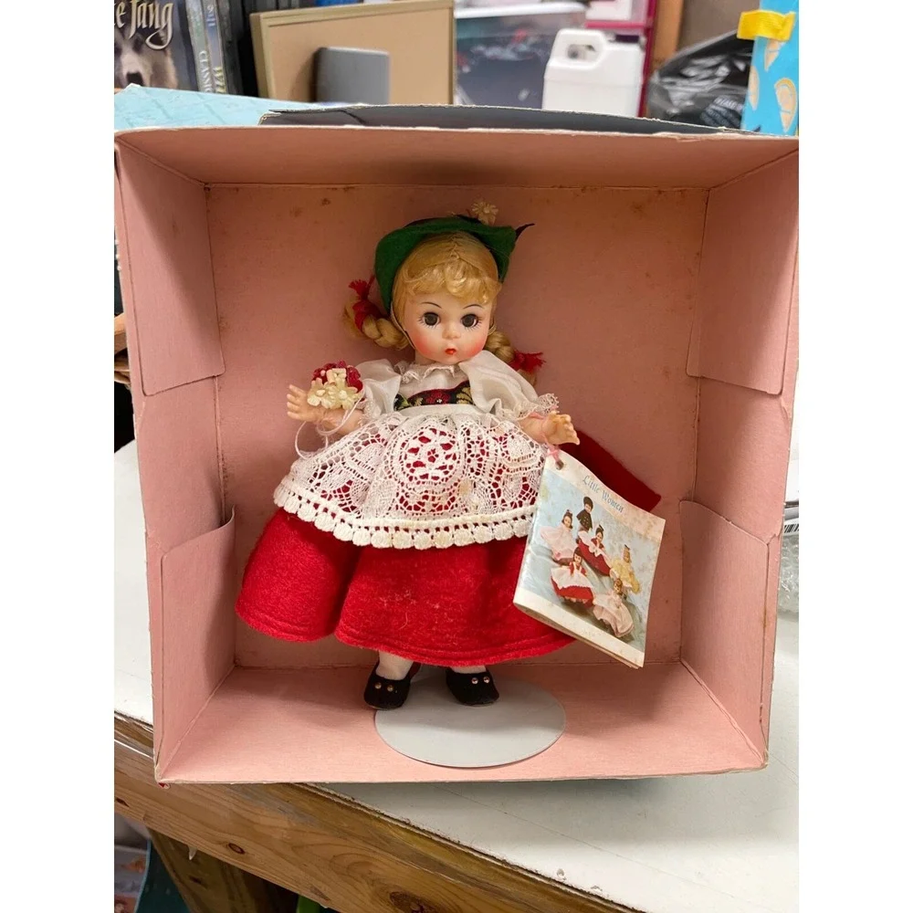 Madame Alexander 8